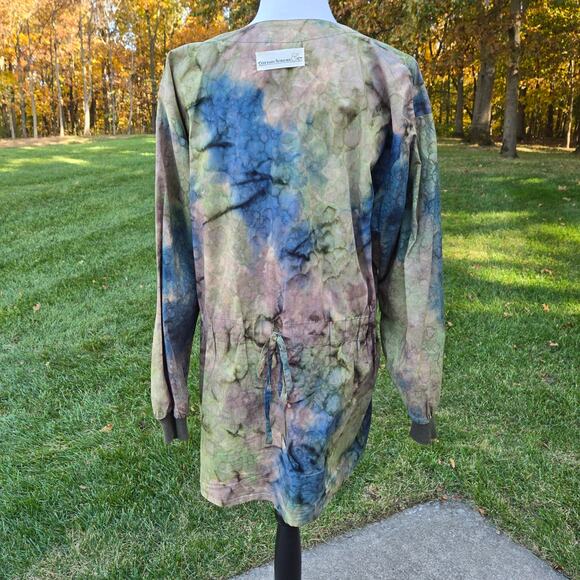 Cotton Scrubs Co Watercolor Ladies Scrub Lab Coat Snap Closure Big Pockets Med - Picture 3 of 9